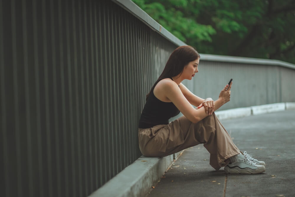 Patients who are undergoing treatment via telehealth for anxiety show a reduction by 45.7%