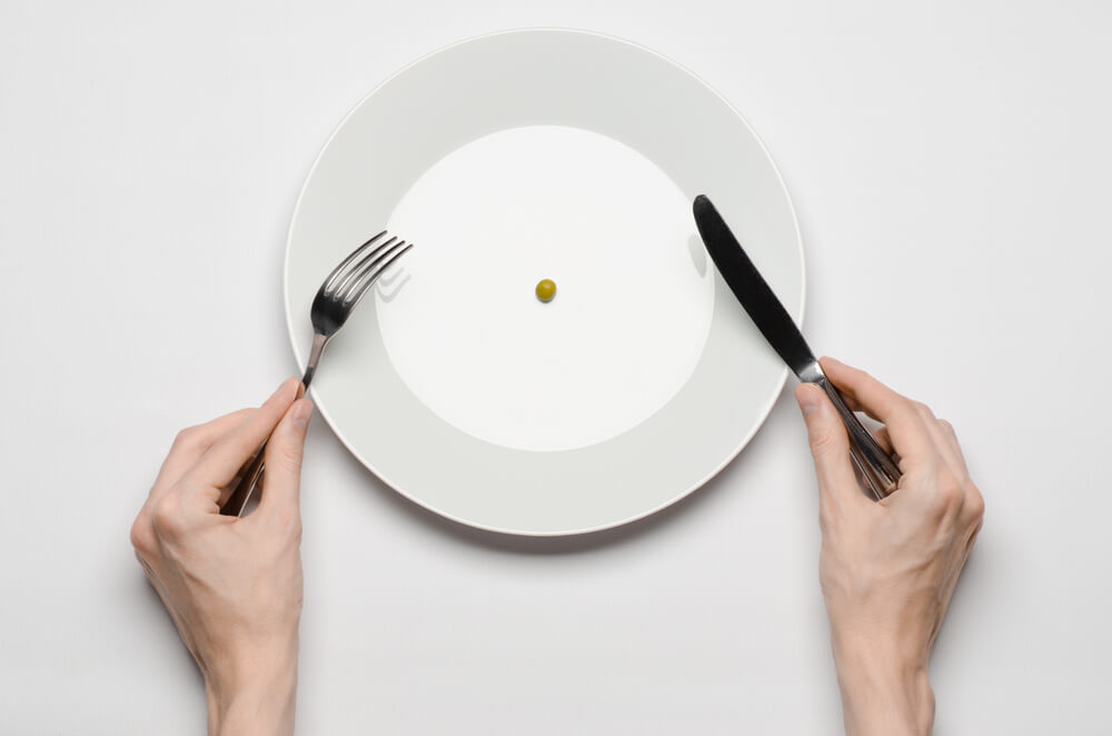 Early Warning Signs of Eating Disorders: